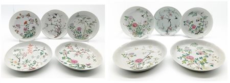 Lotto composto da dieci piatti in porcellana policroma Famiglia Rosa con decoro
