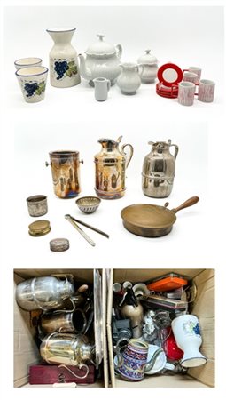 Due cartoni contenenti numerosi oggetti in ceramica, metallo argentato, peltro