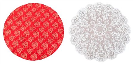 Lotto composto da quattro tovaglie in pizzo (cm max 166x157), tre tovaglie tond