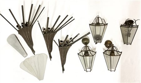 Lotto composto da quattro lanterne a sospensione (h cm 35) e tre applique angol