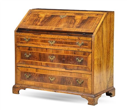 Ribaltina lastronata e filettata in noce e radica di noce, fronte leggermente m