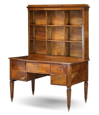 Lotto composto da scrivania da centro in noce con fronte a cinque cassetti e ga