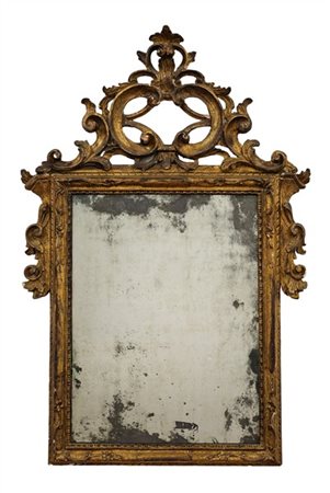 Antica specchiera in legno intagliato e dorato con cornice rettangolare e cimas