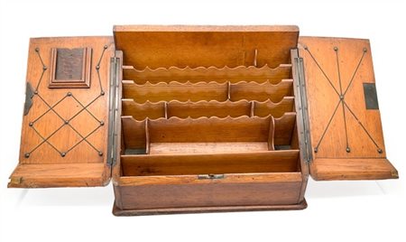 Portalettere d'appoggio in rovere a doppio sportello celante vani e cassetto al