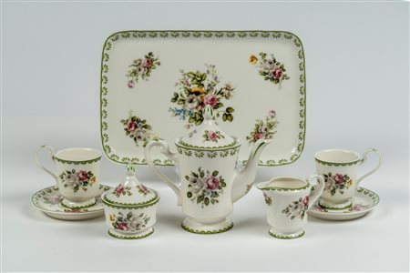 Servizio tête-à-tête da caffè in porcellana a decoro floreale di gusto vittoriano, William Collection.