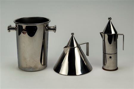 Alessi. Teiera, caffettiera e secchiello biansato porta ghiaccio in acciaio inox.