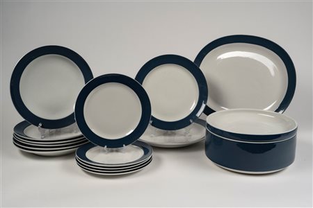 Servizio in porcellana bianca con bordo blu, Richard Ginori, anni '50 del Novecento