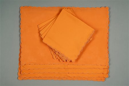 Sei tovagliette all'americana in raso di cotone con sei tovaglioli in fiandra arancioni