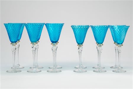 Se calici da vino e sei da acqua in vetro di Murano azzurro e incolore