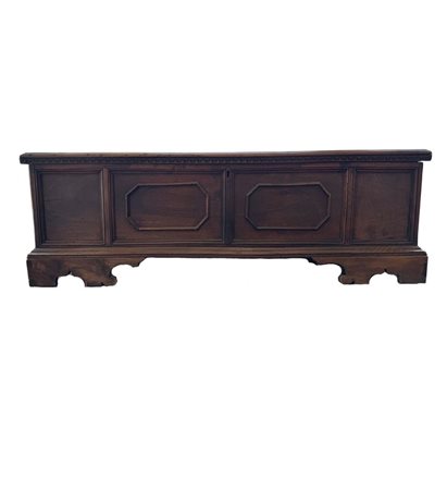 Coppia di cassapanche di noce massello, periodo XVIII/XIX secolo. Dimensioni...