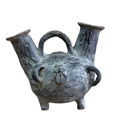 Antica brocca in terracotta a doppia bocca, periodo XVIII/XIX secolo....