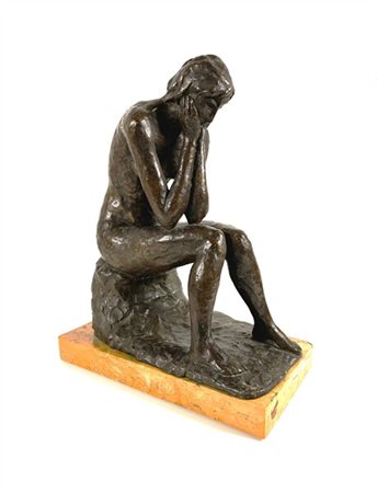 MARIO ARCURI "Fanciulla seduta" 
scultura in bronzo (cm 38x17x30) su base in mar