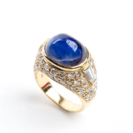 FILIPPO MORONI  
Anello in oro con zaffiro e diamanti    
 