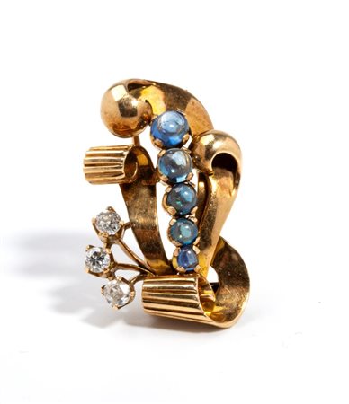  
Spilla in oro con diamanti e zaffiri anni '30
 