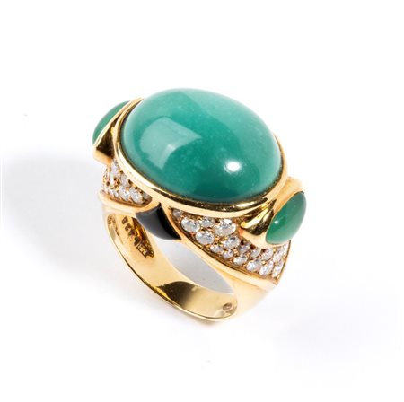  
Anello in oro con diamanti e turchese 
 