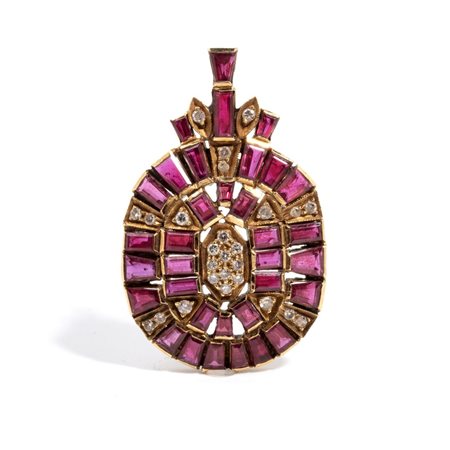  
Pendente in oro con diamanti e rubini 
 