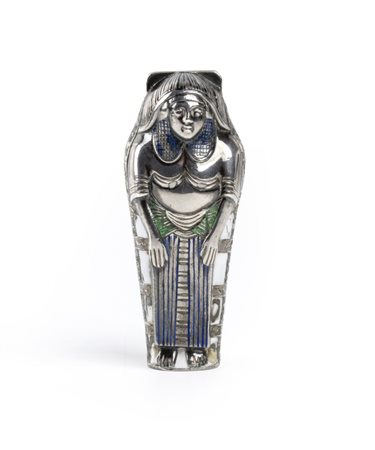 SOTIRO BULGARI (1857 - 1932) 
Sarcofago in argento e smalti Inizio XX secolo
 Altezza x larghezza x profondità: 6,5 x 3 x 2,5 cm. Peso: 28 gr