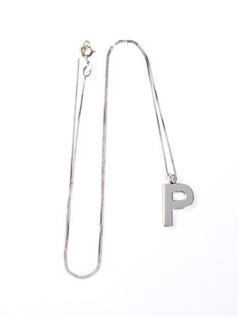  
Girocollo con pendente in oro e diamante 
 
