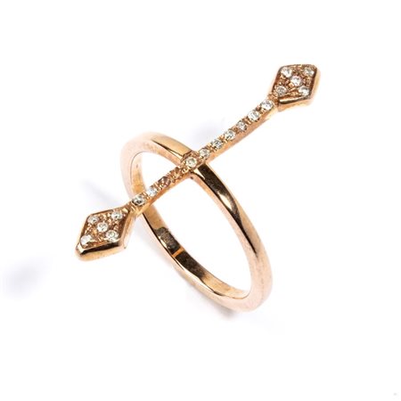  
Anello in oro e diamanti 
 