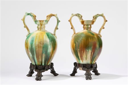 Due antichi vasi cinesi a invetriatura a "Sancai"