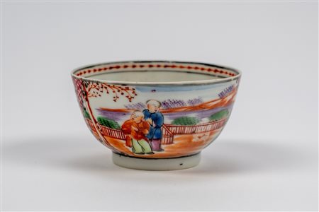 Piccola ciotola in porcellana per esportazione "Mandarin" pattern, Cina, dinastia Qing, epoca Qianlong