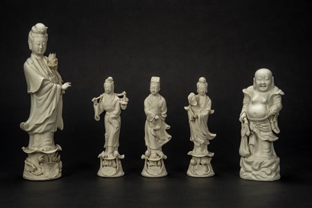 Cinque sculture in porcellana Blanc de Chine