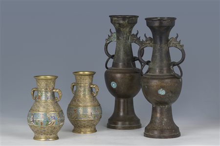 Due coppie di vasi, Cina, fine XIX e XX secolo