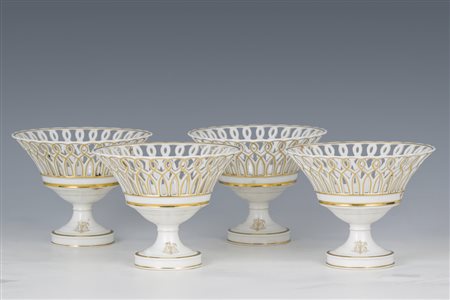 Quattro alzate, manifattura francese, XIX secolo