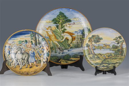 Due piatti e un'alzata, Italia, XIX secolo