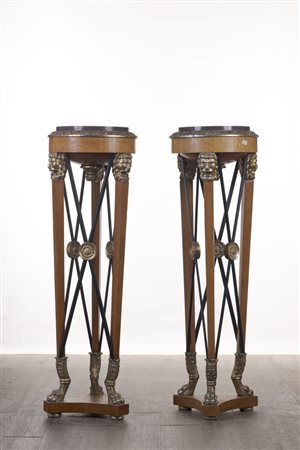 Coppia di guéridons, Italia, XX secolo