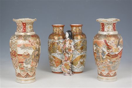 Coppia di vasi e vaso doppio, Giappone, XIX/XX secolo