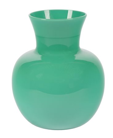Paolo Venini, Vaso in vetro di Murano verde. 1936. Vetro di Murano. cm 26x22...