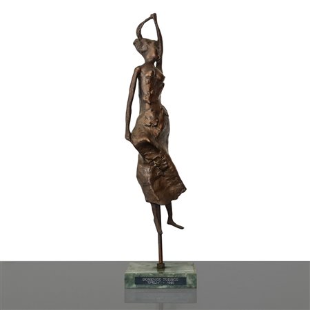 Domenico Tudisco (Catania 1919 - Catania 2013)  - Ofelia, scultura in bronzo patinato bruno su base in marmo , 1980 