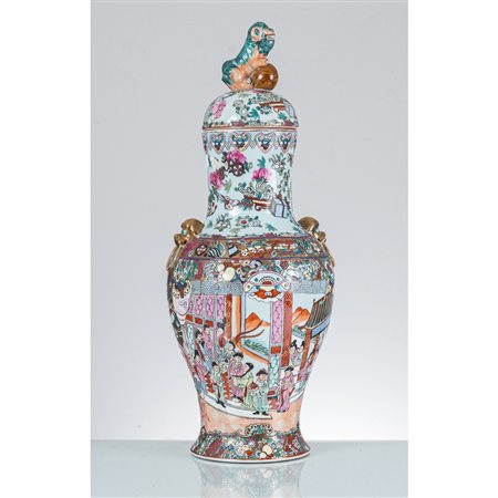 MANIFATTURA CINESE DELLA FINE DEL XIX SECOLO, Potiche