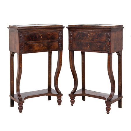 MANIF. SICILIANA PRIMA METÀ DELL'800, Coppia piccole console