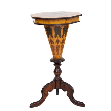 MANIFATTURA ITALIANA DEL XX SECOLO, Tavolino da lavoro