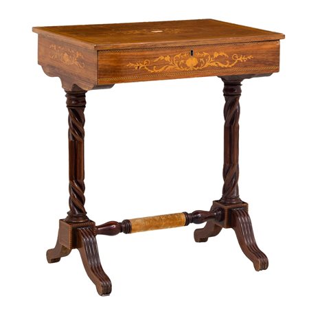 MANIFATTURA ITALIANA DEL XX SECOLO, Piccolo tavolo