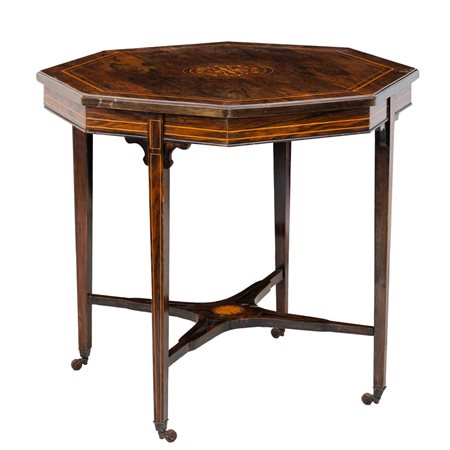 MANIFATTURA INGLESE DEL XIX SECOLO, Tavolino