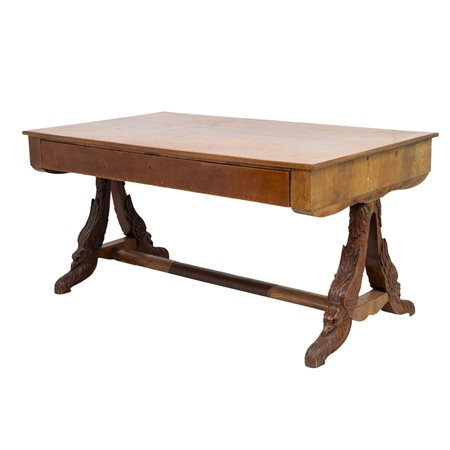 MANIFATTURA SICILIANA SECONDA METÀ XIX SEC., Grande scrittoio