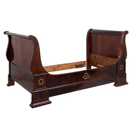 MANIFATTURA FRANCESE PRIMA METÀ XIX SECOLO, Letto a barca