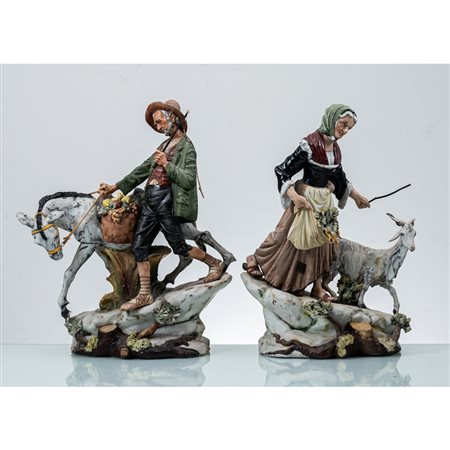 MANIFATTURA DI CAPODIMONTE DEL XX SECOLO, Coppia di sculture