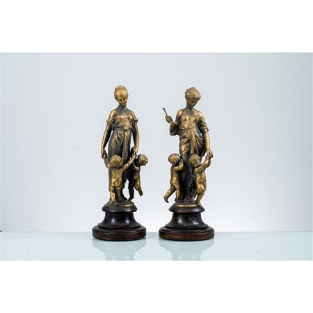 MANIFATTURA FRANCESE DELLA FINE DELL'800, Coppia di gruppi