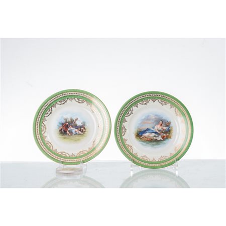 MANIFATTURA DI VIENNA DEI PRIMI DEL '900, Coppia di piatti