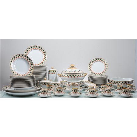 MANIFATTURA PORTOGHESE DEL XX SECOLO, Servizio