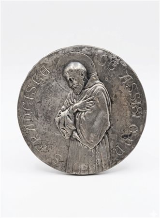 Placca circolare raffigurante San Francesco d'Assisi Metallo sbalzato con finitura argentata