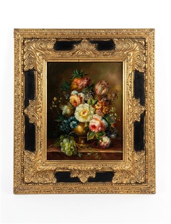 Natura morta con vaso di fiori e uva Olio su tavoletta, entro cornice decorata e dorata