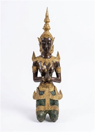 Scultura in bronzo raffigurante un Thepanom XX sec cm 20