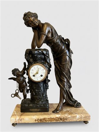 Orologio Monumentale "Le Réveil de l'Amour" – Bronzo e Marmo – Suoneria Ore e Mezze Ore – Firmato Pelviosse Ore cm 56