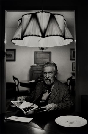 Ferdinando Scianna (1943)  - Mario Soldati, 1990s