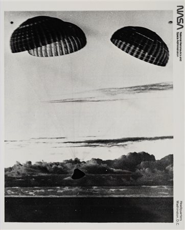 NASA (XX sec.)  - Apollo 10 splashdown, Honolulu Hawaii, 1969